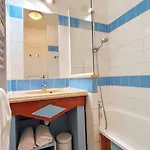 Parking Privee, Piscine Chauffee Et 2 Balcons Vu Golf De