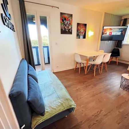 Parking Privee, Piscine Chauffee Et 2 Balcons Vu Golf De Lägenhet *
