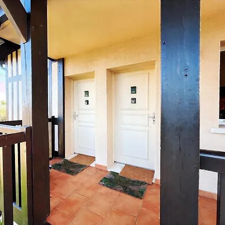 Parking Privee, Piscine Chauffee Et 2 Balcons Vu Golf De Lägenhet *