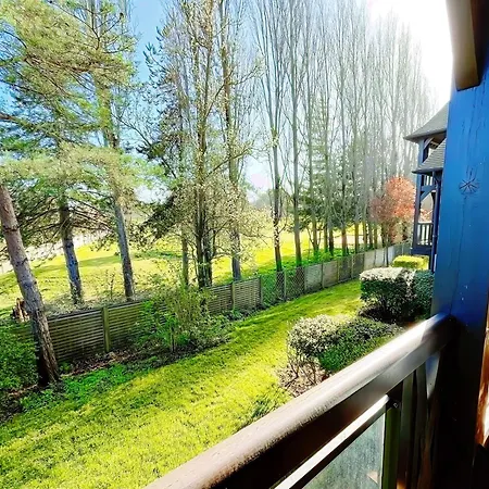 Parking Privee, Piscine Chauffee Et 2 Balcons Vu Golf De شقة *