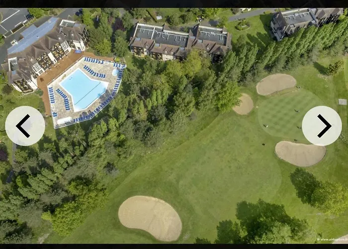 Parking Privee, Piscine Chauffee Et 2 Balcons Vu Golf De Appartement